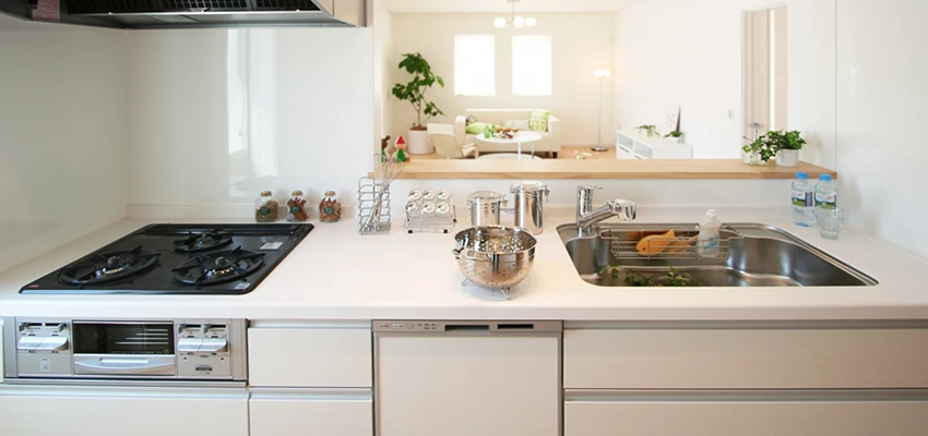 モダンな京都のキッチンリフォーム事例
