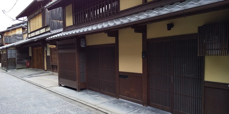 伝統的な京町家の外観