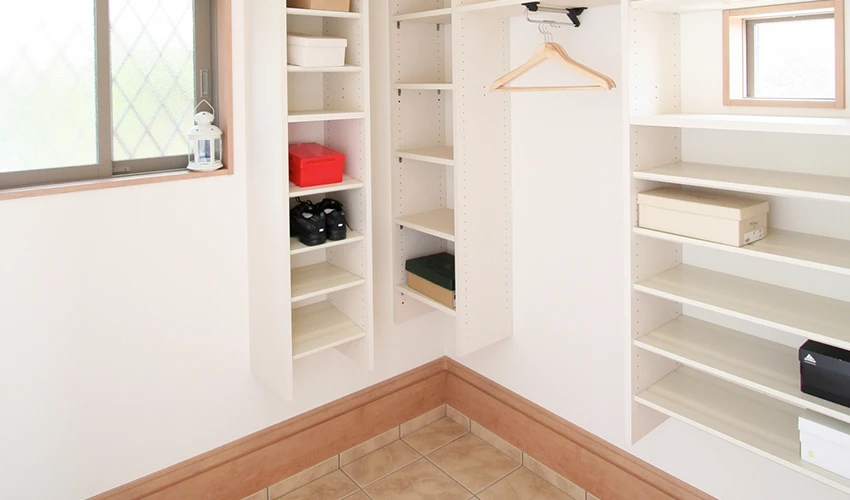 モダンな土間クローク