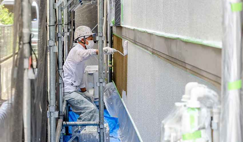 外壁塗装の下地処理作業